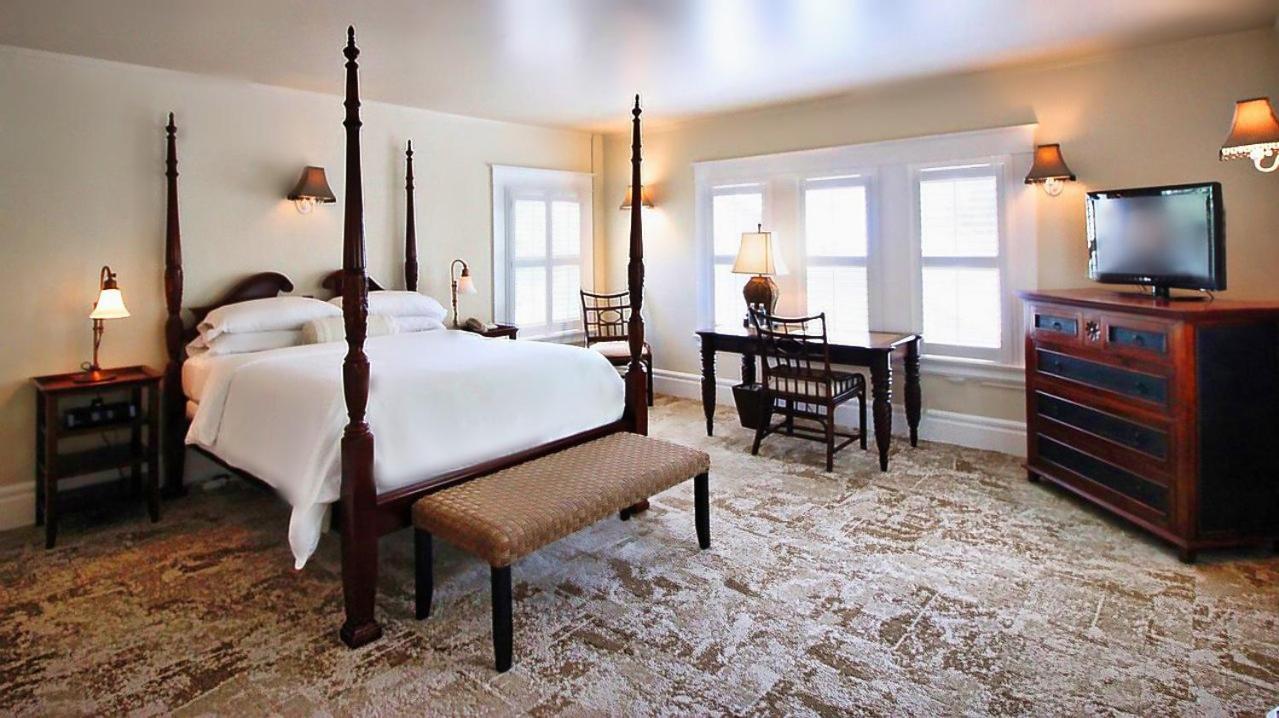 Superior Queen Room